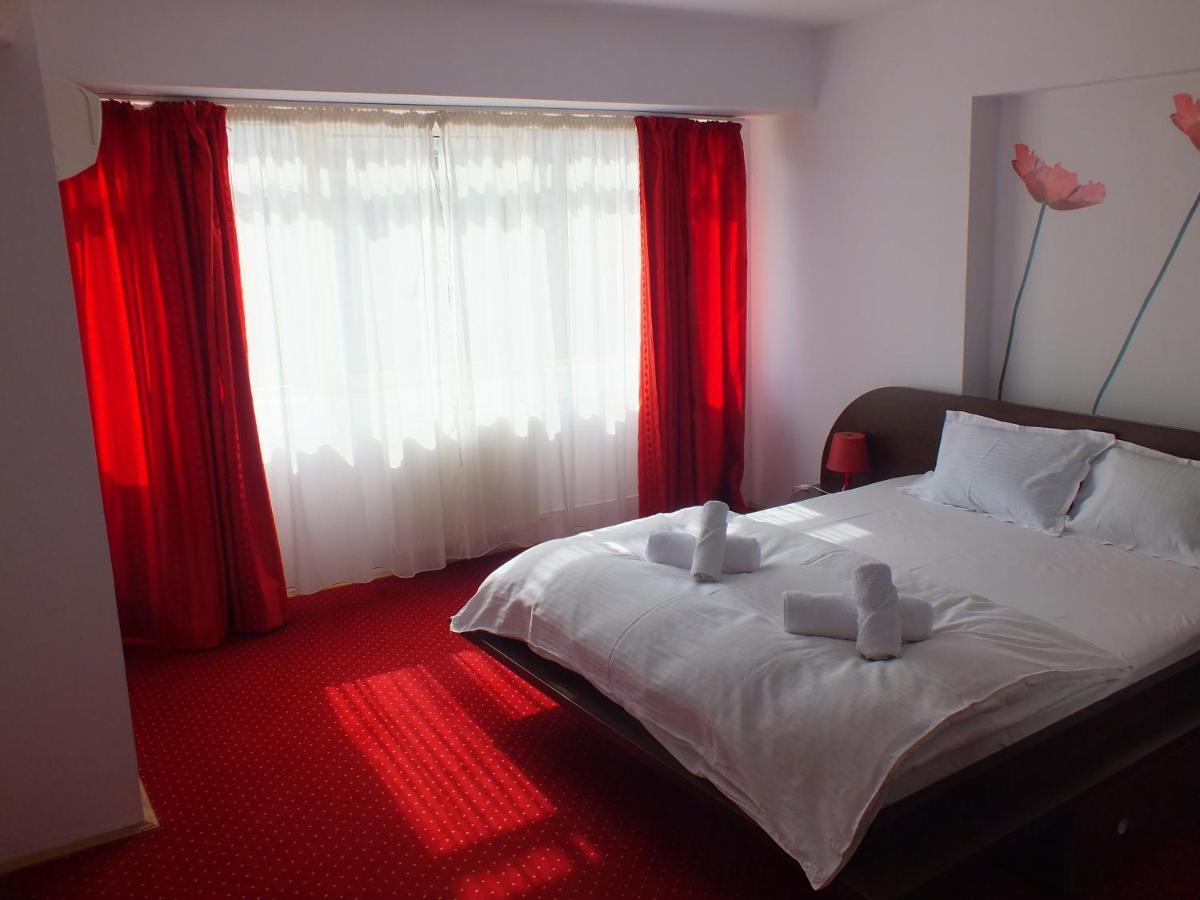 Alba Iulia Square - Apartments And Studios Bukarest Exterior foto