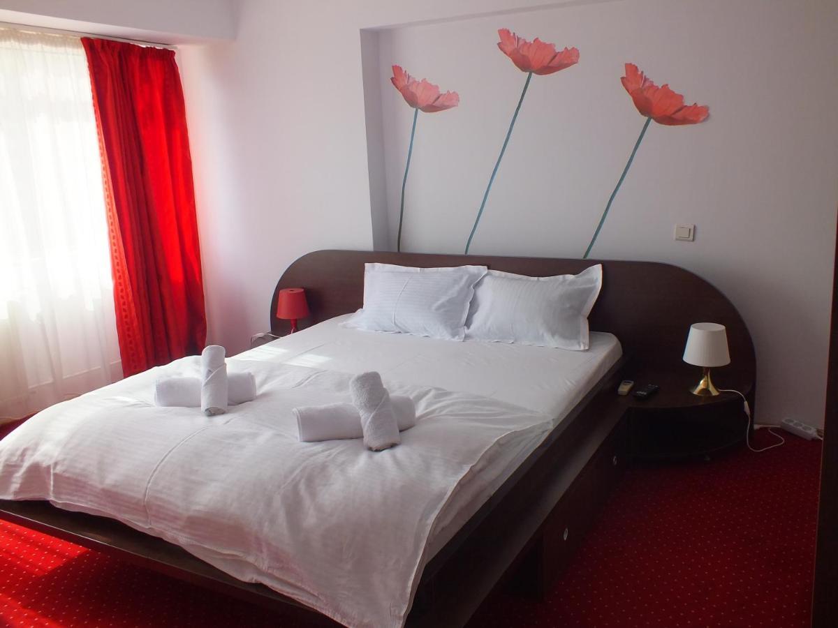 Alba Iulia Square - Apartments And Studios Bukarest Exterior foto